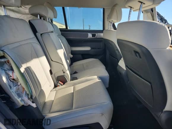 2025 Hyundai Santa Fe SEL with VIN 5NMP2DGL4SH087095, listed as a Copart auction lot 84820285 with 22,796 mi miles and Salvage title. Bid and sale history available at DreamBid. Image 11.