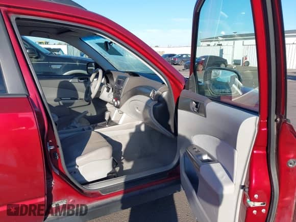 2010 Subaru Forester X Limited с VIN JF2SH6DC8AH724273, выставлен на аукционе IAAI как лот 43441240 с пробегом 184 013 миль миль и . История ставок и продаж доступна на DreamBid. Изображение 5.