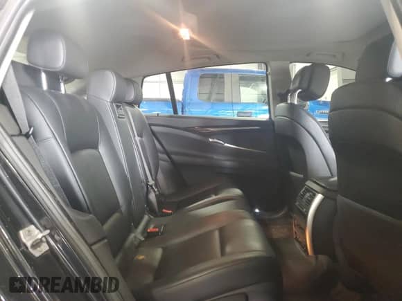 2013 BMW 5 Series 535i Gran Turismo xDrive с VIN WBASP2C58DC339436, выставлен на аукционе Copart как лот 57293945 с пробегом 169 226 миль миль и Списание • Salvage title. История ставок и продаж доступна на DreamBid. Изображение 10.