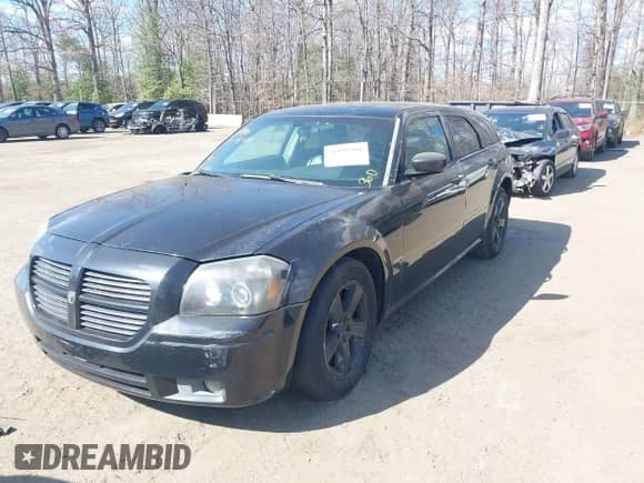 2007 Dodge Magnum R/T with VIN 2D4GV57287H872794, listed as a IAAI auction lot 41899268 with 207,339 mi miles and . Bid and sale history available at DreamBid. Image 2.