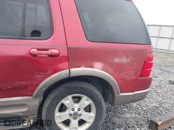 2004 Ford Explorer Eddie Bauer with VIN 1FMZU64K94UC39261, listed as a IAAI auction lot 43430760 with 198,574 mi miles and . Bid and sale history available at DreamBid. Image 6.