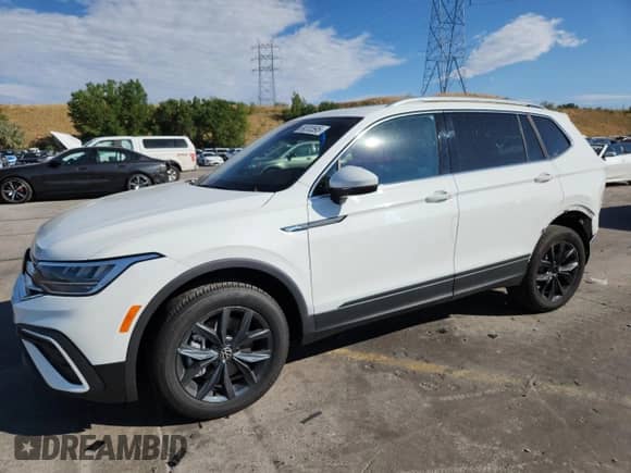 2024 Volkswagen Tiguan SE с VIN 3VVMB7AX6RM163750, выставлен на аукционе Copart как лот 69233595 с пробегом 8 093 миль миль и Списание • Salvage title. История ставок и продаж доступна на DreamBid. Изображение 1.