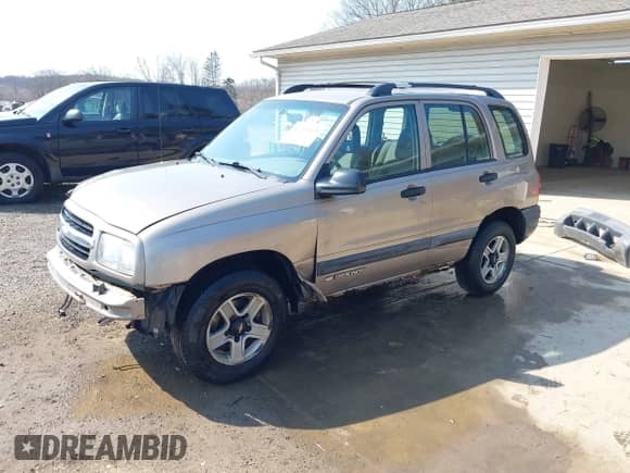 2002 Chevrolet Tracker with VIN 2CNBJ13C026911257, listed as a IAAI auction lot 41760465 with 135,549 mi miles and . Bid and sale history available at DreamBid. Image 22.