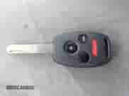 2004 Honda Accord LX с VIN 1HGCM56324A172936, выставлен на аукционе IAAI как лот 43178330 с пробегом 184 920 миль миль и . История ставок и продаж доступна на DreamBid. Изображение 11.