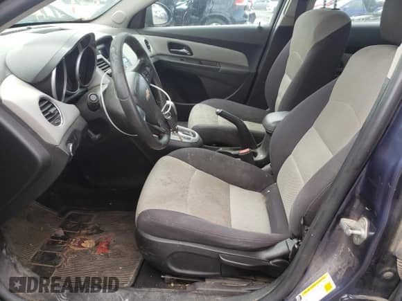 2014 Chevrolet Cruze LS с VIN 1G1PA5SG7E7190017, выставлен на аукционе Copart как лот 84817925 с пробегом 139 715 миль миль и Списание • Salvage title. История ставок и продаж доступна на DreamBid. Изображение 7.