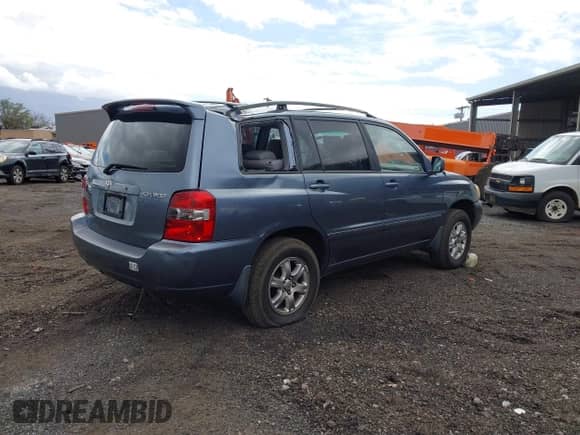 2005 Toyota Highlander with VIN JTEDP21A150049064, listed as a IAAI auction lot 41350231 with 94,778 mi miles and . Bid and sale history available at DreamBid. Image 4.