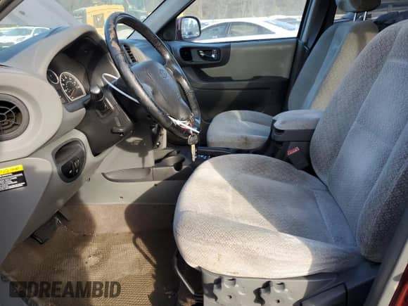 2005 Hyundai Santa Fe GLS z VIN KM8SC13D75U997109, wystawiony jako Copart lot #84117194 z przebiegiem 128 052 mil mil oraz Szkoda całkowita • Salvage title. Historia ofert i sprzedaży dostępna na DreamBid. Obrazek 7.