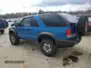 2001 Chevrolet Blazer LS z VIN 1GNCT18W61K158519, wystawiony jako Copart lot #50435495 z przebiegiem Nie podano mil oraz Nie do naprawy • Non repairable. Historia ofert i sprzedaży dostępna na DreamBid. Obrazek 2.