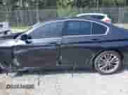 2022 BMW 5 Series 530i xDrive with VIN WBA13BJ09NWX51234, listed as a IAAI auction lot 42106974 with 26,480 mi miles and . Bid and sale history available at DreamBid. Image 14.