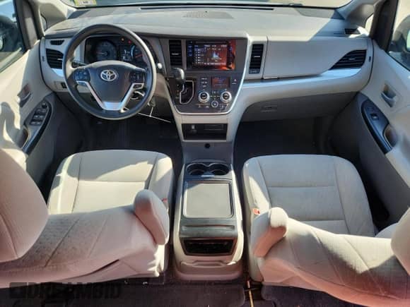 2015 Toyota Sienna LE with VIN 5TDKK3DC8FS638172, listed as a Copart auction lot 83946765 with 97,089 mi miles and Salvage title. Bid and sale history available at DreamBid. Image 8.