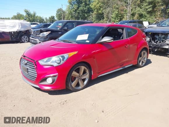 2013 Hyundai Veloster Turbo с VIN KMHTC6AE2DU164913, выставлен на аукционе IAAI как лот 43360263 с пробегом 166 585 миль миль и . История ставок и продаж доступна на DreamBid. Изображение 2.