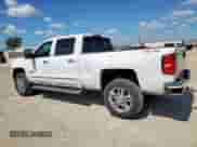 2016 Chevrolet Silverado 2500HD High Country z VIN 1GC1KXE86GF186785, wystawiony jako Copart lot #81731675 z przebiegiem 261 983 mil mil oraz Szkoda całkowita • Salvage title. Historia ofert i sprzedaży dostępna na DreamBid. Obrazek 2.