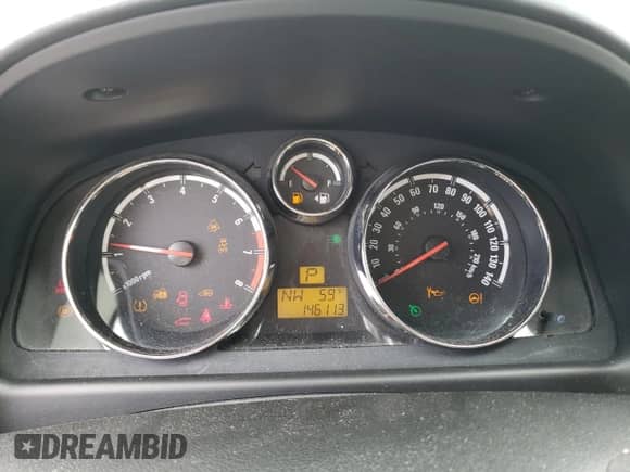 2008 Saturn VUE XE z VIN 3GSCL33P88S675652, wystawiony jako Copart lot #77158874 z przebiegiem 146 113 mil mil oraz Czysty tytuł • Clean title. Historia ofert i sprzedaży dostępna na DreamBid. Obrazek 9.