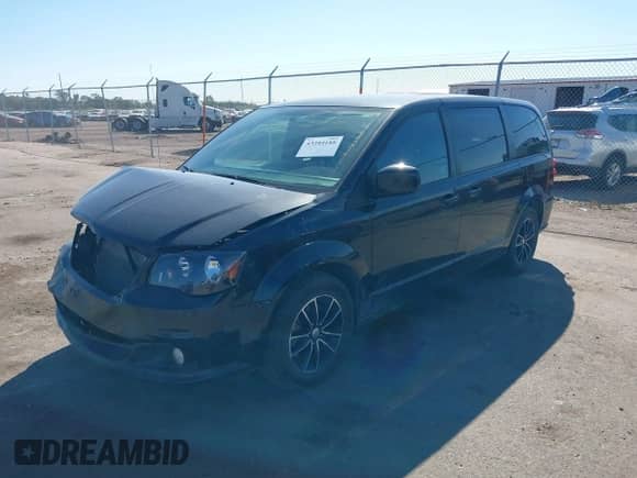 2018 Dodge Grand Caravan SE with VIN 2C4RDGBG2JR221704, listed as a IAAI auction lot 43284188 with 120,397 mi miles and . Bid and sale history available at DreamBid. Image 18.