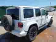 2021 Jeep Wrangler Unlimited Sahara z VIN 1C4JJXP68MW716328, wystawiony jako IAAI lot #42200779 z przebiegiem Nie podano mil oraz . Historia ofert i sprzedaży dostępna na DreamBid. Obrazek 4.