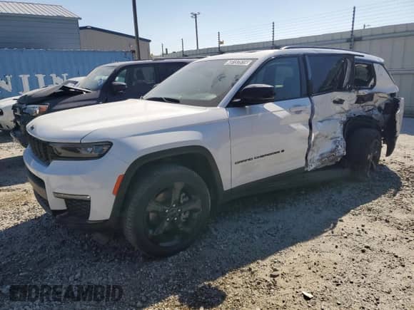 2024 Jeep Grand Cherokee Limited with VIN 1C4RJJBG1R8533185, listed as a Copart auction lot 46157515 with 23,526 mi miles and Clean title. Bid and sale history available at DreamBid. Image 1.