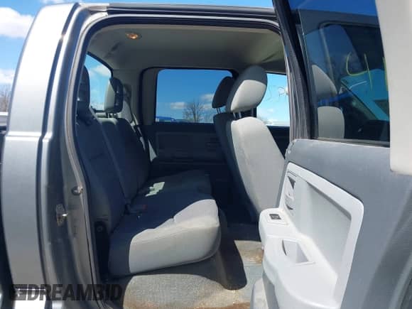 2006 Dodge Dakota SLT with VIN 1D7HW48KX6S547519, listed as a IAAI auction lot 41971182 with 205,859 mi miles and . Bid and sale history available at DreamBid. Image 8.