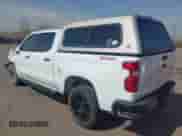 2022 Chevrolet Silverado 1500 Custom Trail Boss с VIN 3GCPDCEK7NG583197, выставлен на аукционе IAAI как лот 41932629 с пробегом 30 086 миль миль и . История ставок и продаж доступна на DreamBid. Изображение 3.