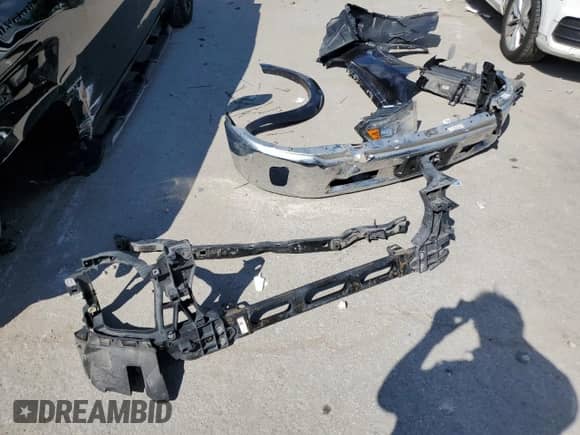 2016 Ram 1500 Laramie z VIN 1C6RR7VT6GS268937, wystawiony jako Copart lot #62875935 z przebiegiem 145 060 mil mil oraz Szkoda całkowita • Salvage title. Historia ofert i sprzedaży dostępna na DreamBid. Obrazek 13.