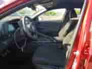 2025 Hyundai Elantra SEL Sport z VIN KMHLM4DG3SU876617, wystawiony jako Copart lot #58748305 z przebiegiem 1 023 mil mil oraz Szkoda całkowita • Salvage title. Historia ofert i sprzedaży dostępna na DreamBid. Obrazek 7.