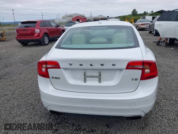 2015 Volvo S60 T5 Drive-E Premier with VIN YV140MFK2F2339819, listed as a IAAI auction lot 42651504 with 127,550 mi miles and . Bid and sale history available at DreamBid. Image 17.