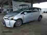 2015 Toyota Prius Two z VIN JTDZN3EU6FJ016146, wystawiony jako Copart lot #82212355 z przebiegiem 85 853 mil mil oraz Szkoda całkowita • Salvage title. Historia ofert i sprzedaży dostępna na DreamBid. Obrazek 1.