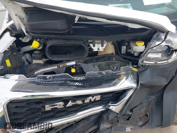 2020 Ram ProMaster z VIN 3C6URVUG1LE113972, wystawiony jako IAAI lot #42729990 z przebiegiem 45 177 mil mil oraz . Historia ofert i sprzedaży dostępna na DreamBid. Obrazek 10.