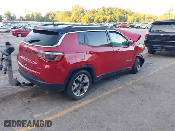 2019 Jeep Compass Limited with VIN 3C4NJDCB5KT646194, listed as a IAAI auction lot 43191478 with Not provided miles and . Bid and sale history available at DreamBid. Image 4.