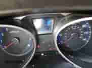 2015 Hyundai Tucson SE z VIN KM8JUCAG9FU991153, wystawiony jako Copart lot #63429555 z przebiegiem 160 649 mil mil oraz Szkoda całkowita • Salvage title. Historia ofert i sprzedaży dostępna na DreamBid. Obrazek 9.