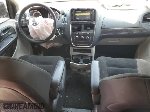 2019 Dodge Grand Caravan SE Plus with VIN 2C4RDGBGXKR792813, listed as a Copart auction lot 58329915 with 155,248 mi miles and Salvage title. Bid and sale history available at DreamBid. Image 8.