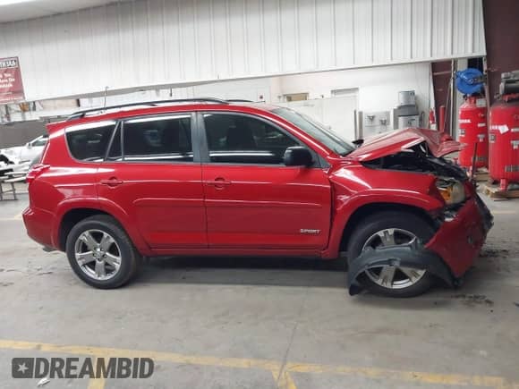 2012 Toyota RAV4 Sport z VIN 2T3RF4DV8CW228119, wystawiony jako IAAI lot #43470686 z przebiegiem 118 040 mil mil oraz . Historia ofert i sprzedaży dostępna na DreamBid. Obrazek 13.