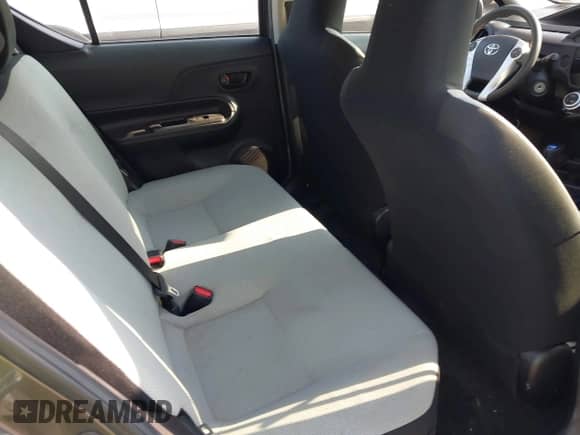 2015 Toyota Prius One z VIN JTDKDTB39F1096378, wystawiony jako IAAI lot #42947064 z przebiegiem 174 105 mil mil oraz . Historia ofert i sprzedaży dostępna na DreamBid. Obrazek 8.