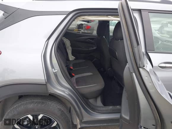 2023 Chevrolet TrailBlazer LT с VIN KL79MPS27PB102314, выставлен на аукционе IAAI как лот 43357770 с пробегом 17 340 миль миль и . История ставок и продаж доступна на DreamBid. Изображение 8.