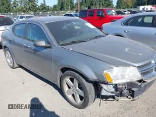 2013 Dodge Avenger SXT с VIN 1C3CDZCB7DN608663, выставлен на аукционе IAAI как лот 42963362 с пробегом 83 436 миль миль и . История ставок и продаж доступна на DreamBid. Изображение 1.