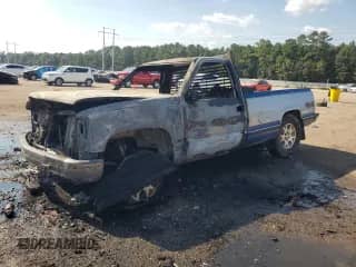 1997 Chevrolet Silverado 1500 z VIN 1GCEK14M4VZ166799, wystawiony jako Copart lot #69846415 z przebiegiem 195 832 mil mil oraz Szkoda całkowita • Salvage title. Historia ofert i sprzedaży dostępna na DreamBid. Obrazek 1.