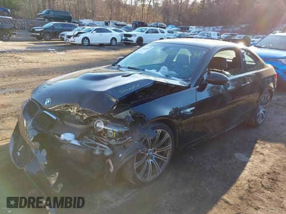 2009 BMW M3 with VIN WBSWD93519P361082, listed as a IAAI auction lot 41642034 with 105,742 mi miles and . Bid and sale history available at DreamBid. Image 2.
