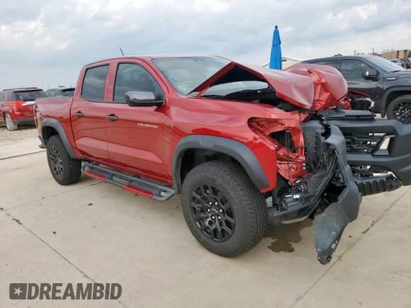 2025 Chevrolet Colorado 4WD Trail Boss с VIN 1GCPTEEK4S1120233, выставлен на аукционе Copart как лот 68203035 с пробегом 9 305 миль миль и Списание • Salvage title. История ставок и продаж доступна на DreamBid. Изображение 4.