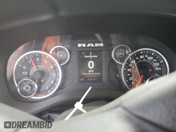 2023 Ram 1500 Tradesman с VIN 1C6SRFGT1PN696163, выставлен на аукционе Copart как лот 54166115 с пробегом 5 931 миль миль и Списание • Salvage title. История ставок и продаж доступна на DreamBid. Изображение 9.