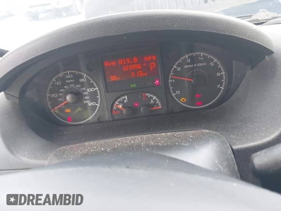 2018 Ram ProMaster Cargo z VIN 3C6TRVNGXJE122676, wystawiony jako IAAI lot #42917091 z przebiegiem 323 996 mil mil oraz . Historia ofert i sprzedaży dostępna na DreamBid. Obrazek 7.