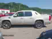 2007 Cadillac Escalade EXT with VIN 3GYFK62817G262085, listed as a IAAI auction lot 42338230 with Not provided miles and . Bid and sale history available at DreamBid. Image 14.