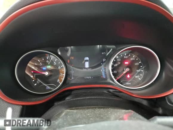 2019 Jeep Compass Trailhawk с VIN 3C4NJDDB5KT661664, выставлен на аукционе Copart как лот 57507865 с пробегом 177 679 миль миль и Списание • Salvage title. История ставок и продаж доступна на DreamBid. Изображение 9.