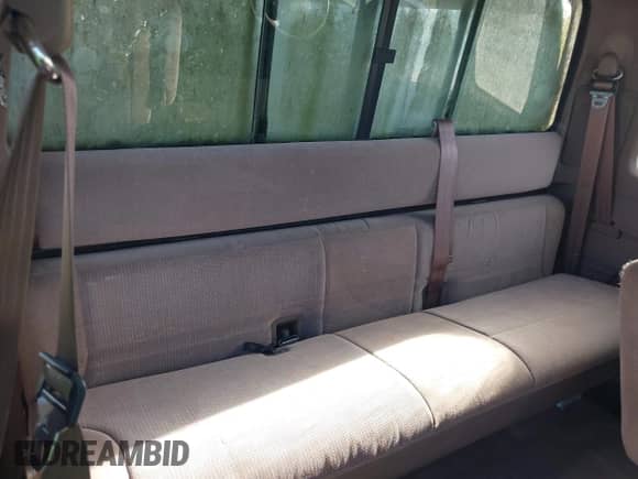 1994 Ford F-150 with VIN 1FTEX14N8RKA61241, listed as a IAAI auction lot 43507450 with 220,764 mi miles and . Bid and sale history available at DreamBid. Image 8.