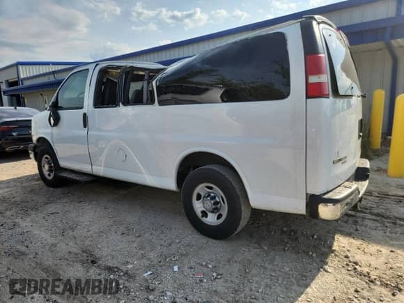 2014 Chevrolet Express Passenger LT с VIN 1GAZGYFG5E1128475, выставлен на аукционе Copart как лот 69014825 с пробегом 136 430 миль миль и На запчасти • Non repairable. История ставок и продаж доступна на DreamBid. Изображение 2.