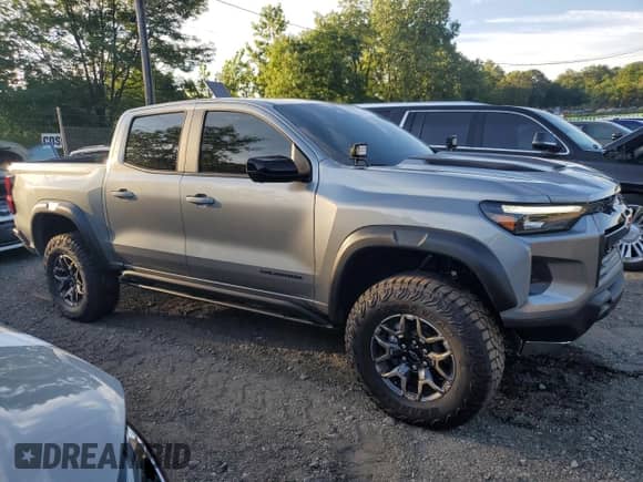 2025 Chevrolet Colorado 4WD ZR2 с VIN 1GCPTFEK2S1135383, выставлен на аукционе Copart как лот 65988875 с пробегом 3 710 миль миль и Списание • Salvage title. История ставок и продаж доступна на DreamBid. Изображение 4.