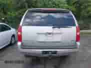 2009 Chevrolet Suburban 2LT с VIN 1GNFK26349R156267, выставлен на аукционе IAAI как лот 42486917 с пробегом 269 891 миль миль и . История ставок и продаж доступна на DreamBid. Изображение 16.