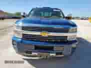 2015 Chevrolet Silverado 3500HD High Country с VIN 1GC4K1E82FF583421, выставлен на аукционе Copart как лот 64168065 с пробегом 189 799 миль миль и Чистый • Clean title. История ставок и продаж доступна на DreamBid. Изображение 5.