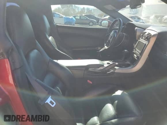 2005 Chevrolet Corvette с VIN 1G1YY24U055121120, выставлен на аукционе Copart как лот 87123205 с пробегом 83 664 миль миль и Списание • Salvage title. История ставок и продаж доступна на DreamBid. Изображение 10.