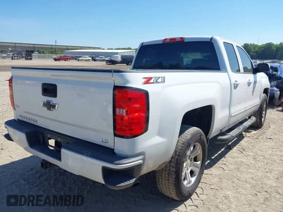 2019 Chevrolet Silverado 1500 LT с VIN 2GCVKPEC3K1154852, выставлен на аукционе IAAI как лот 42798219 с пробегом 77 121 миль миль и . История ставок и продаж доступна на DreamBid. Изображение 4.
