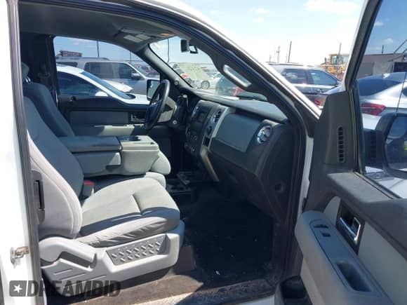 2013 Ford F-150 STX с VIN 1FTFX1EF4DFC57013, выставлен на аукционе IAAI как лот 43302090 с пробегом 203 341 миль миль и . История ставок и продаж доступна на DreamBid. Изображение 5.