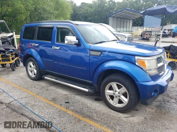 2007 Dodge Nitro SXT с VIN 1D8GU28K87W663328, выставлен на аукционе Copart как лот 64475835 с пробегом 234 679 миль миль и Чистый • Clean title. История ставок и продаж доступна на DreamBid. Изображение 4.